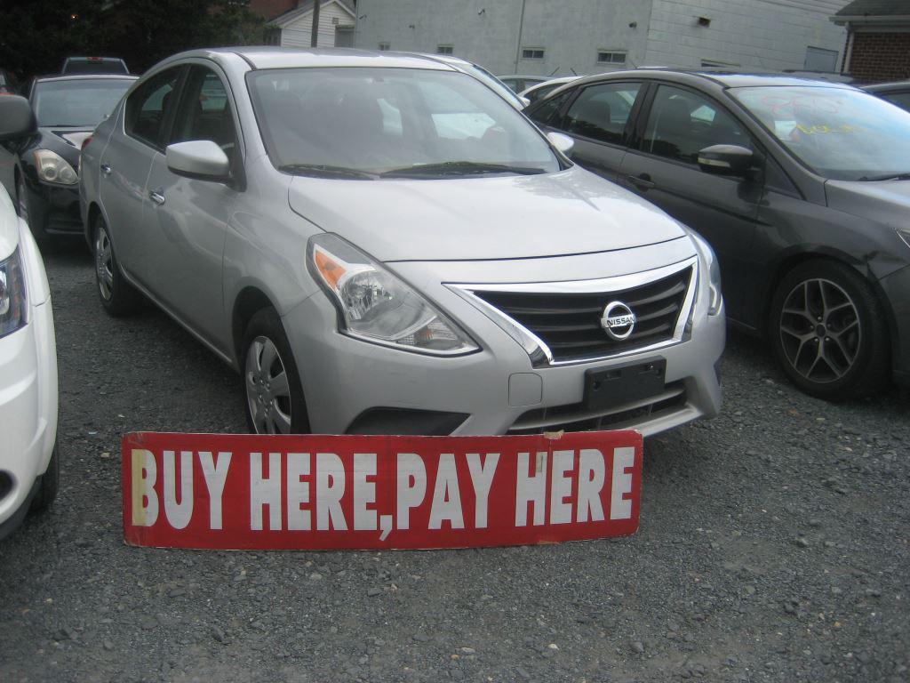 2018 Nissan Versa Sedan SV's photo