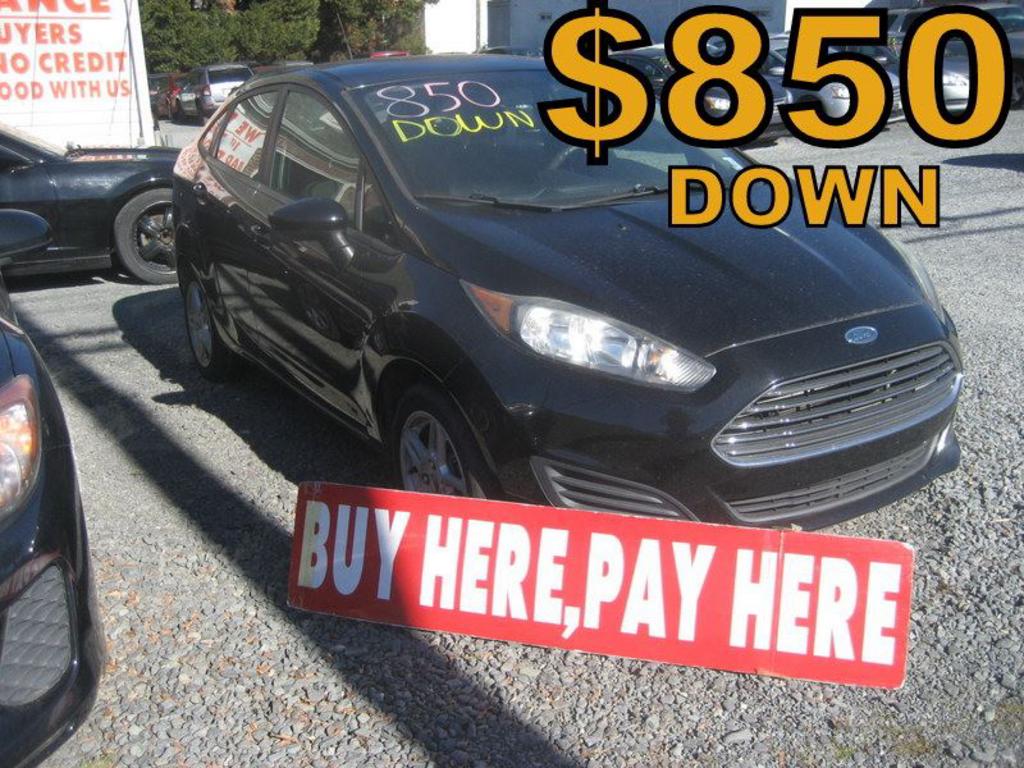 2019 Ford Fiesta SE Sedan's photo